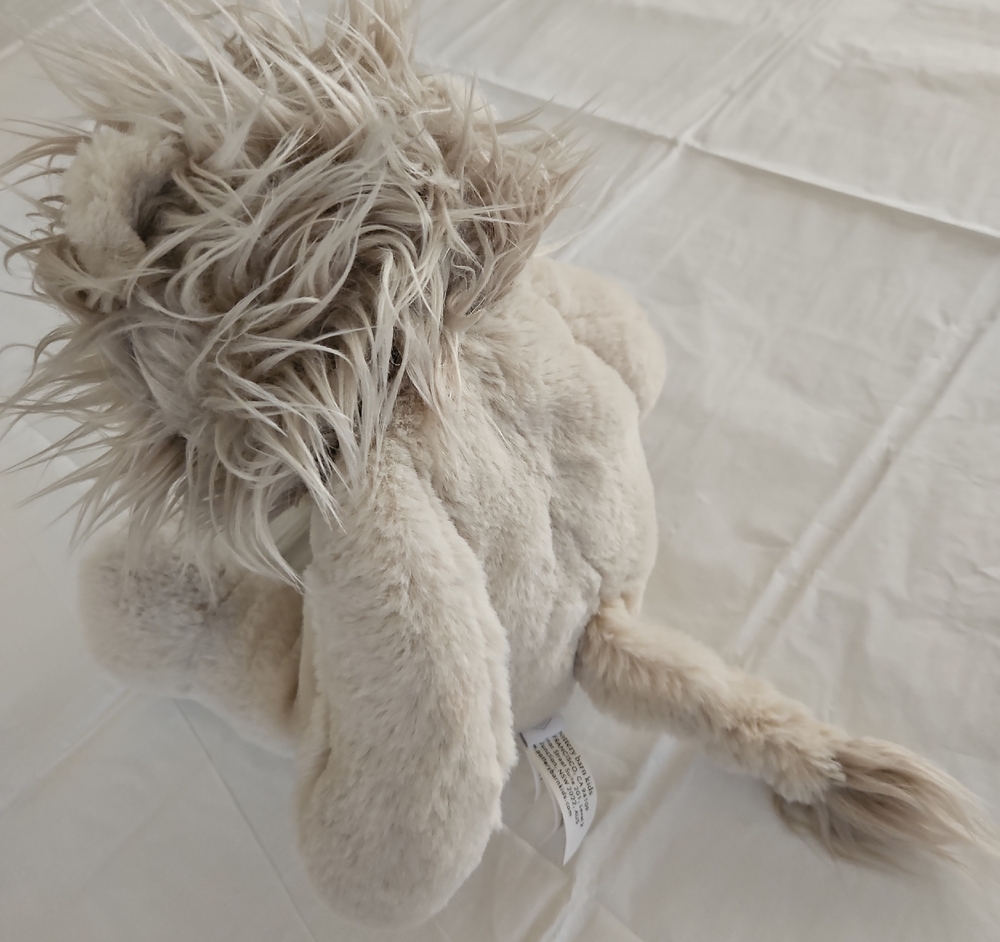 Plush Lion Stuffed Animal - Soft Cream Fur